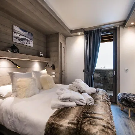 Apartment Yellowstone Ski-in-ski-out Courchevel